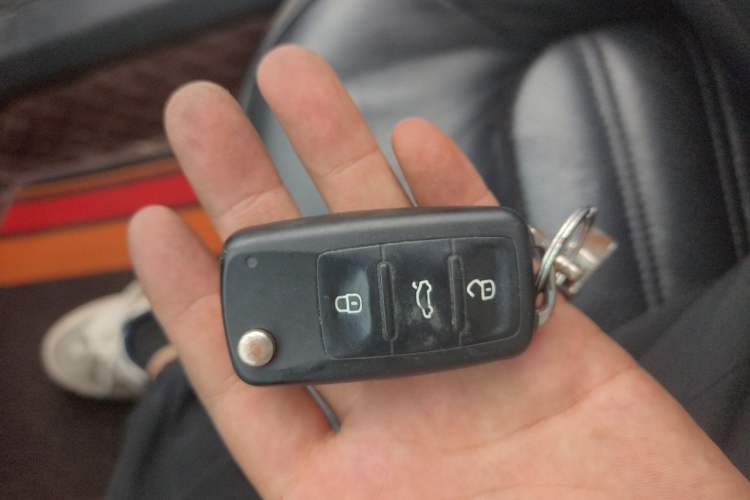 Used Volkswagen Passat 2011 1.8TSI DSG Prestige Edition Vehicle Key