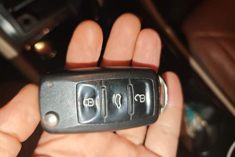 Used Volkswagen Passat 2011 2.0 TSI DSG Ultimate Edition Vehicle Key
