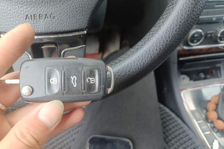 Used Volkswagen Passat 2011 1.8TSI DSG Prestige Edition Vehicle Key