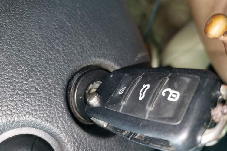 Used Volkswagen Passat 2011 1.8TSI Automatic Prestige Edition Vehicle Key