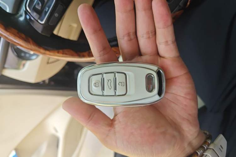 Used Volkswagen Passat 2011 1.8TSI DSG Prestige Edition Vehicle Key