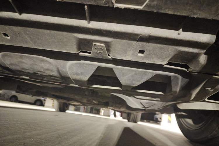 Used Volkswagen Passat 2011 2.0T Touring Edition Comfort Model Chassis Front