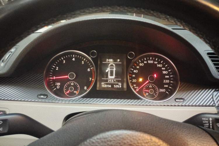 Used Volkswagen Passat 2011 2.0T Touring Edition Comfort Model Instrument Cluster