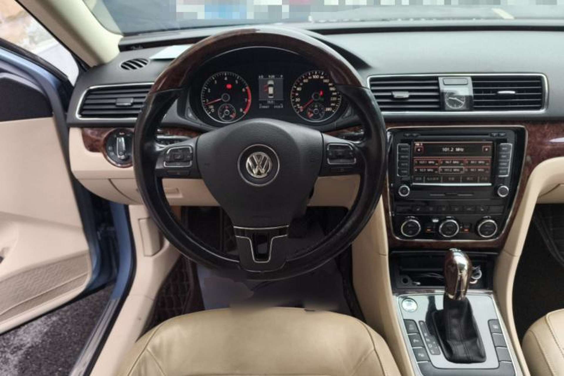 Used Volkswagen Passat 2011 2.0 TSI DSG Ultimate Edition Steering Wheel