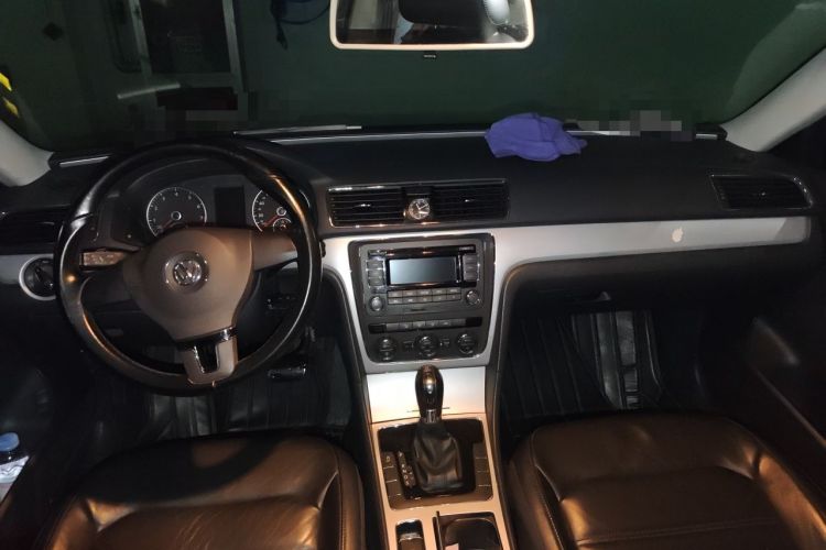 Used Volkswagen Passat 2011 1.8TSI Automatic Prestige Edition Center Console