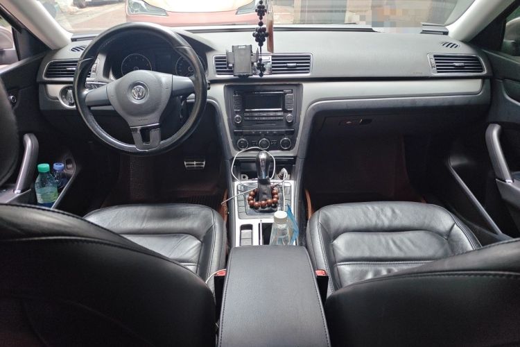 Used Volkswagen Passat 2011 1.8 TSI DSG Prestige Edition Center Console