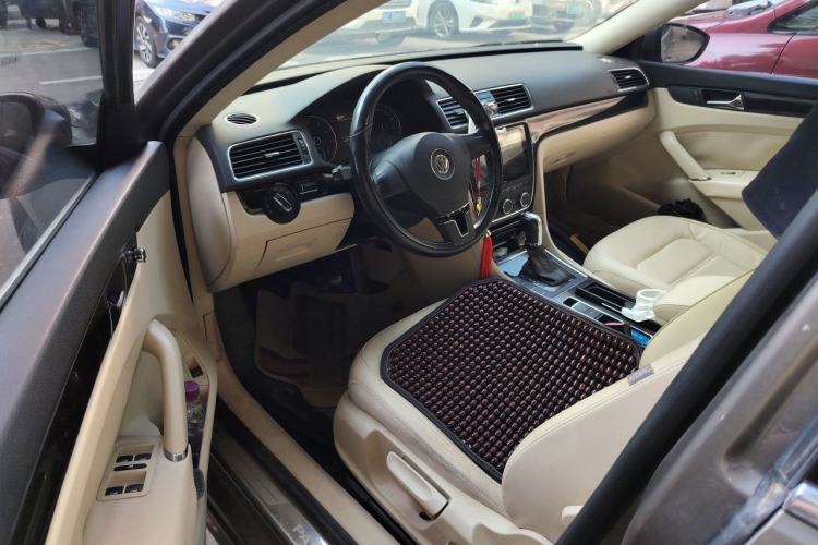 Used Volkswagen Passat 2011 1.8 TSI DSG Prestige Edition Driver Seat