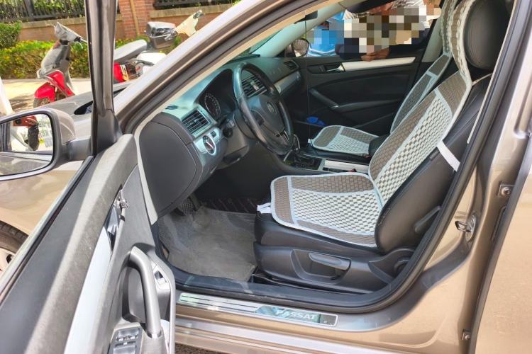 Used Volkswagen Passat 2011 1.8TSI Automatic Prestige Edition Driver Seat