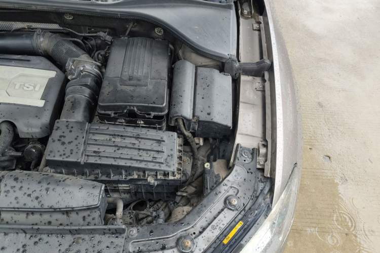 Used Volkswagen Passat 2011 2.0 TSI DSG Ultimate Edition Engine Bay Left