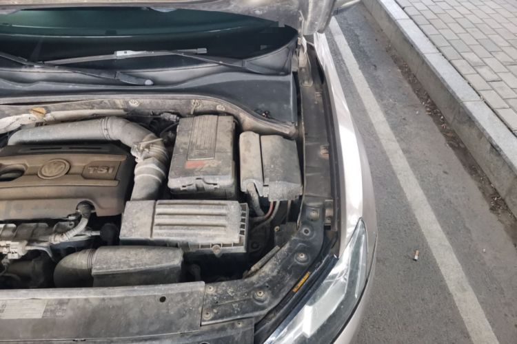 Used Volkswagen Passat 2011 1.8 TSI DSG Ultimate Edition Engine Bay Left