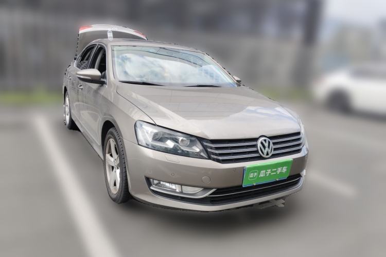 Used Volkswagen Passat 2011 1.8TSI DSG Prestige Edition Front Right 45 Deg
