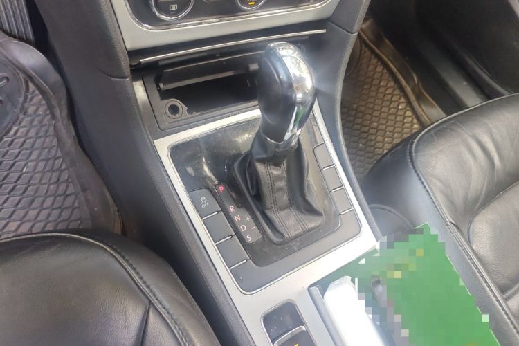 Used Volkswagen Passat 2011 1.8 TSI DSG Prestige Edition Gear Lever