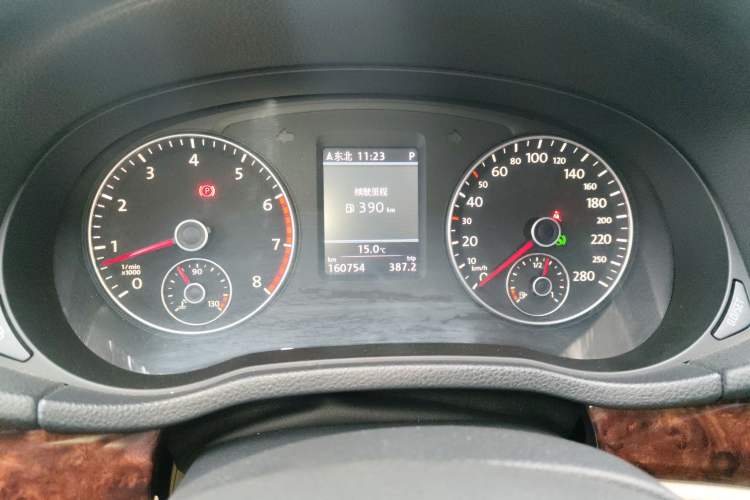 Used Volkswagen Passat 2011 2.0 TSI DSG Ultimate Edition Instrument Cluster