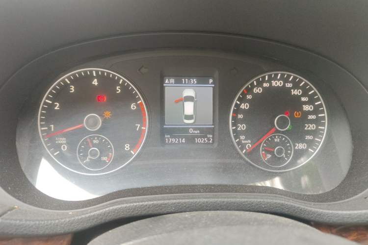 Used Volkswagen Passat 2011 1.8 TSI DSG Ultimate Edition Instrument Cluster
