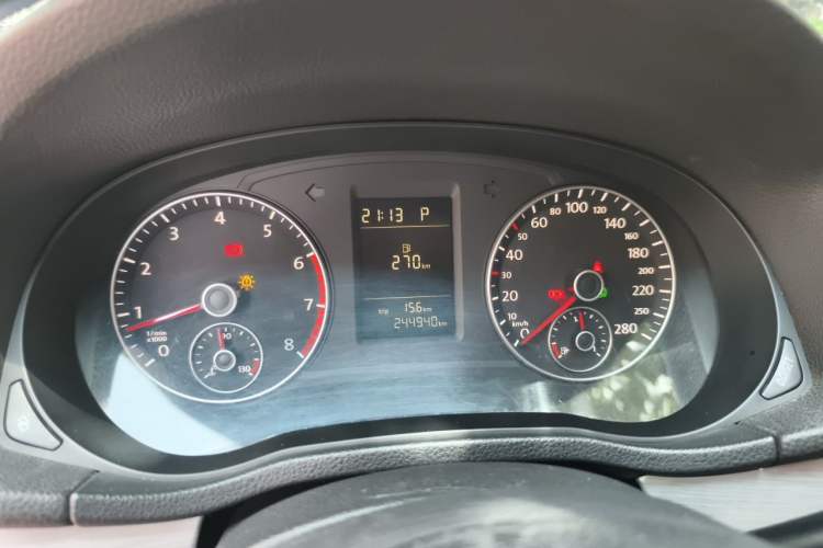 Used Volkswagen Passat 2011 1.8TSI Automatic Prestige Edition Instrument Cluster