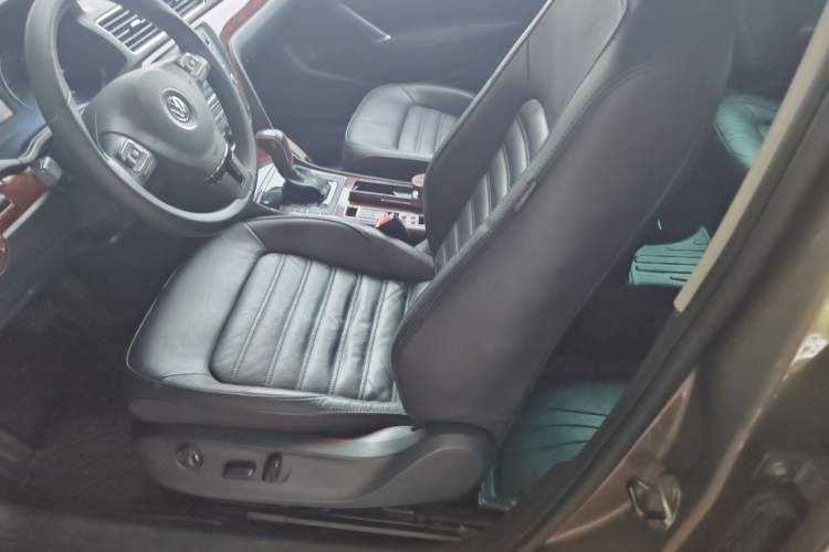 Used Volkswagen Passat 2011 1.8TSI DSG Prestige Edition Left Front Seat