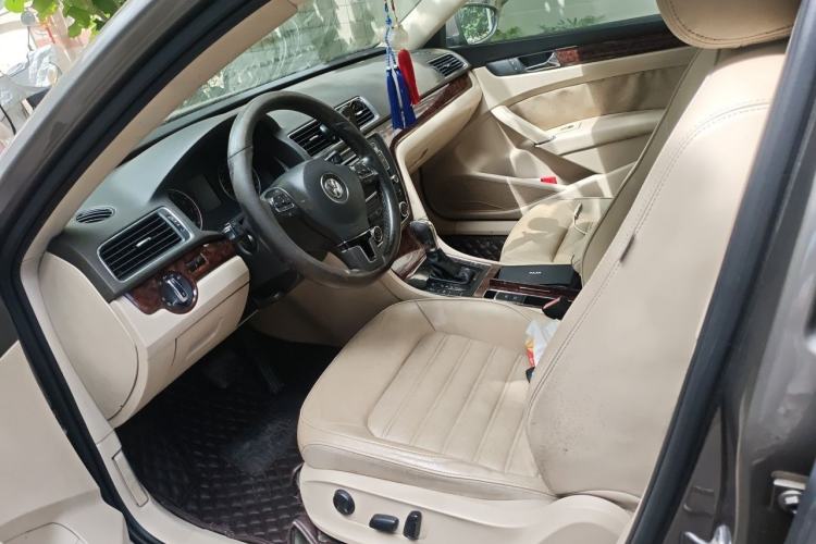 Used Volkswagen Passat 2011 2.0 TSI DSG Premium Edition Left Front Seat