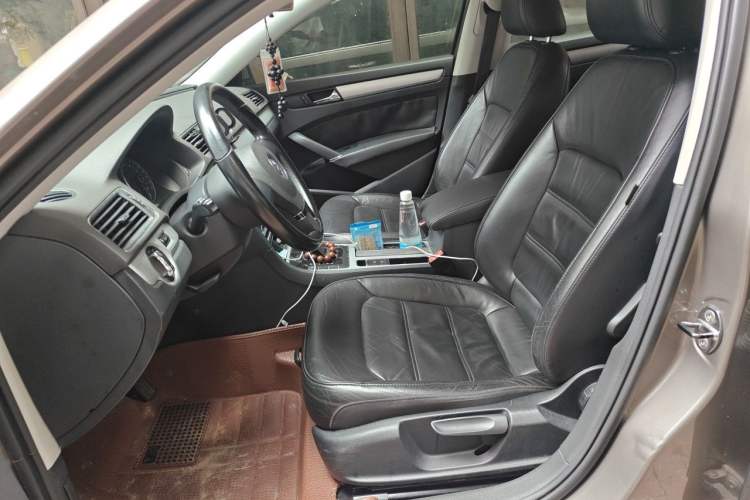 Used Volkswagen Passat 2011 1.8 TSI DSG Prestige Edition Left Front Seat