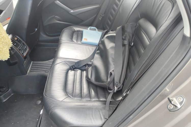 Used Volkswagen Passat 2011 1.8TSI DSG Prestige Edition Left Rear Seat
