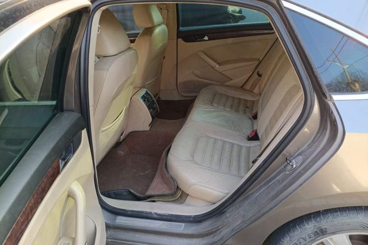 Used Volkswagen Passat 2011 1.8 TSI DSG Prestige Edition Left Rear Seat