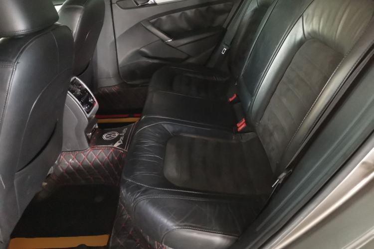 Used Volkswagen Passat 2011 1.8 TSI DSG Ultimate Edition Left Rear Seat