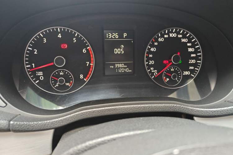 Used Volkswagen Passat 2011 1.8 TSI DSG Prestige Edition Odometer Close Up