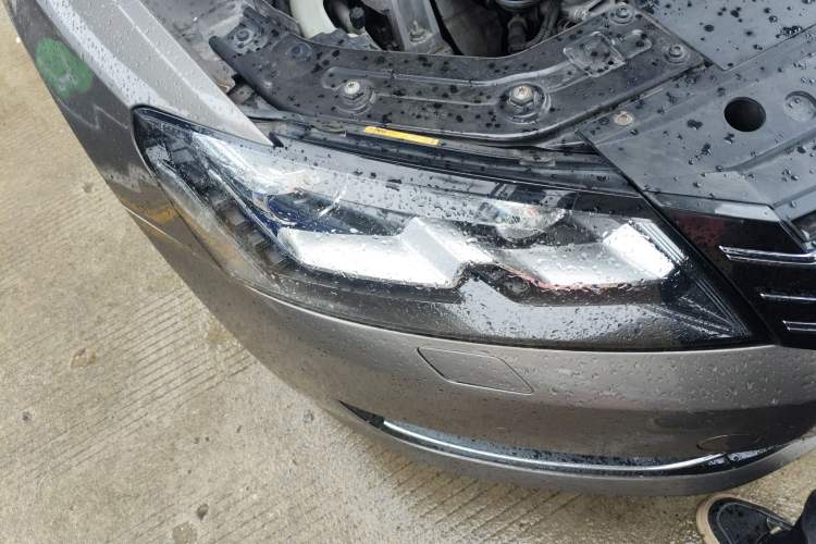 Used Volkswagen Passat 2011 2.0 TSI DSG Ultimate Edition Right Front Headlight