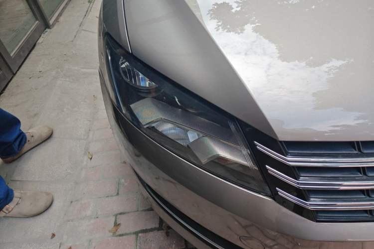 Used Volkswagen Passat 2011 1.8 TSI DSG Prestige Edition Right Front Headlight