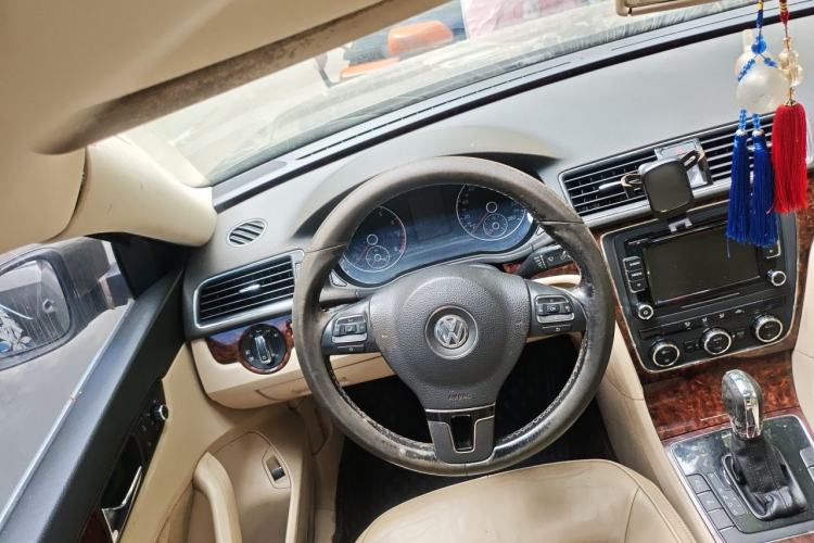 Used Volkswagen Passat 2011 2.0 TSI DSG Premium Edition Steering Wheel