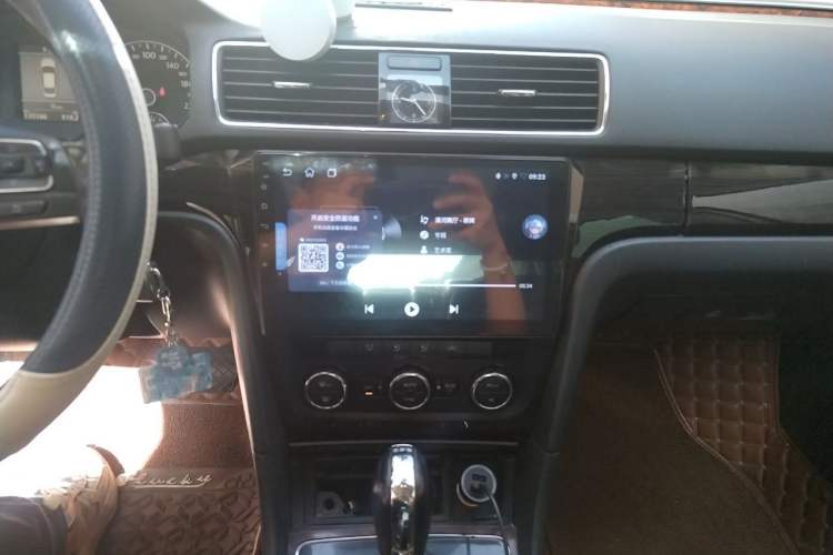 Used Volkswagen Passat 2011 2.0 TSI DSG Premium Edition Audio And AC Panel