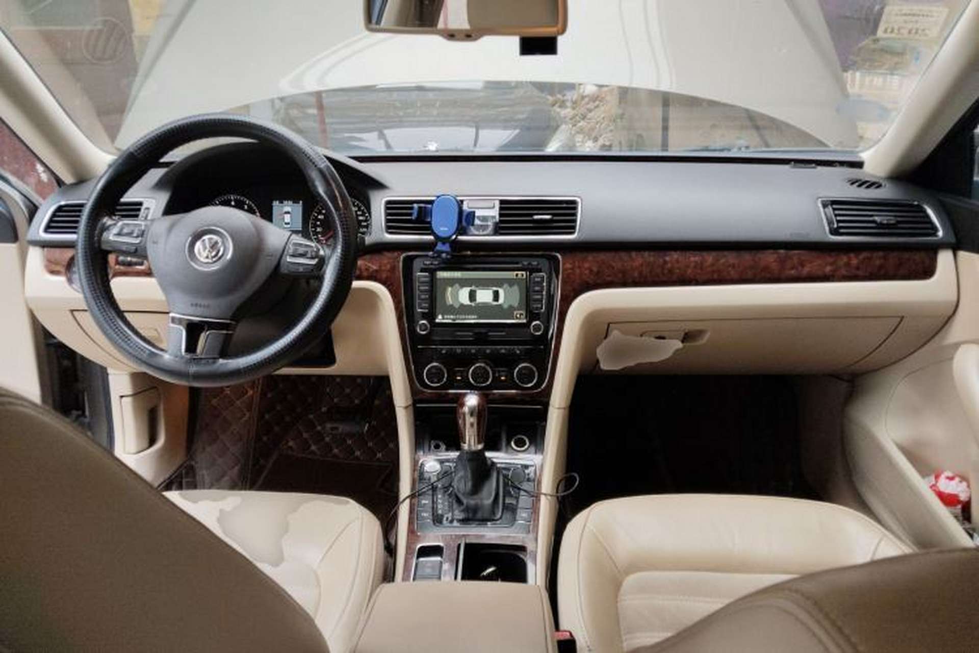 Used Volkswagen Passat 2011 2.0 TSI DSG Ultimate Edition Center Console