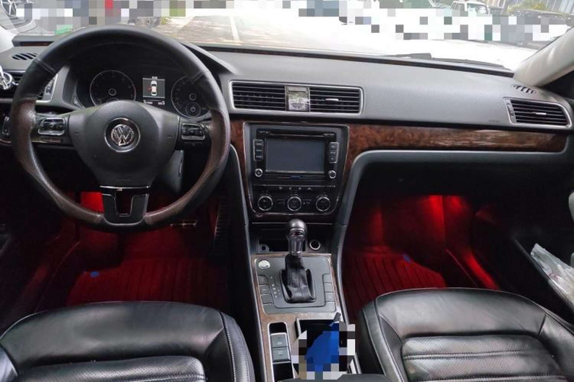 Used Volkswagen Passat 2011 1.8TSI DSG Prestige Edition Center Console