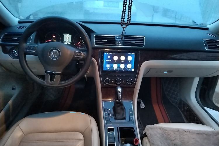 Used Volkswagen Passat 2011 1.8TSI DSG Prestige Edition Center Console