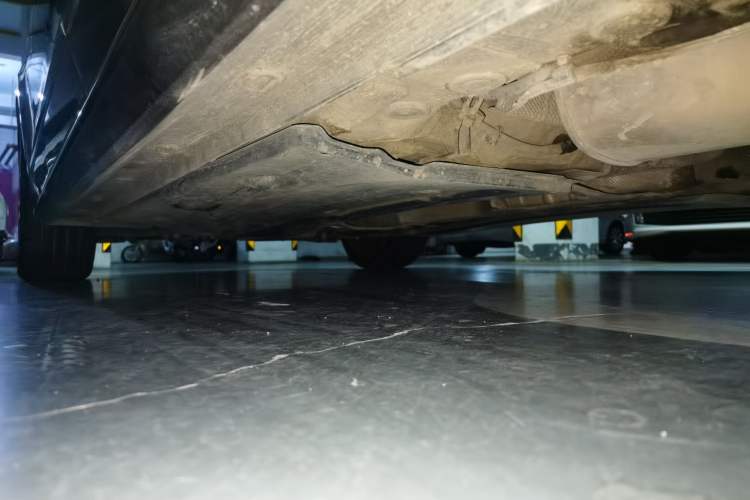 Used Volkswagen Passat 2011 2.0 TSI DSG Ultimate Edition Chassis Rear Left
