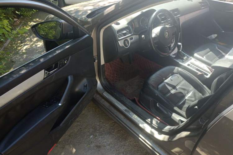 Used Volkswagen Passat 2011 1.8 TSI DSG Prestige Edition Driver Seat