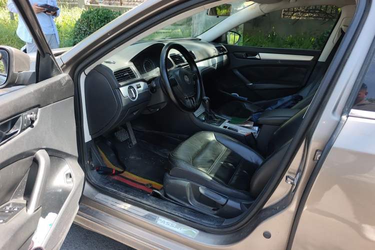 Used Volkswagen Passat 2011 1.8 TSI DSG Prestige Edition Driver Seat