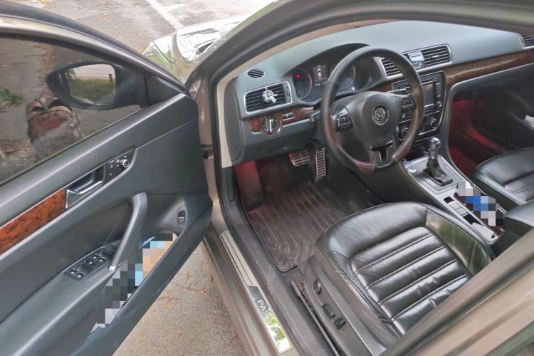 Used Volkswagen Passat 2011 1.8TSI DSG Prestige Edition Driver Seat