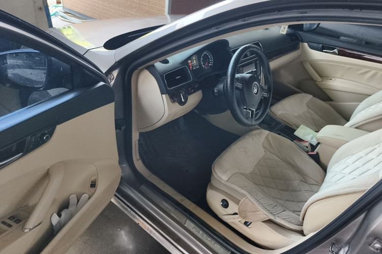 Used Volkswagen Passat 2011 1.8 TSI DSG Prestige Edition Driver Seat