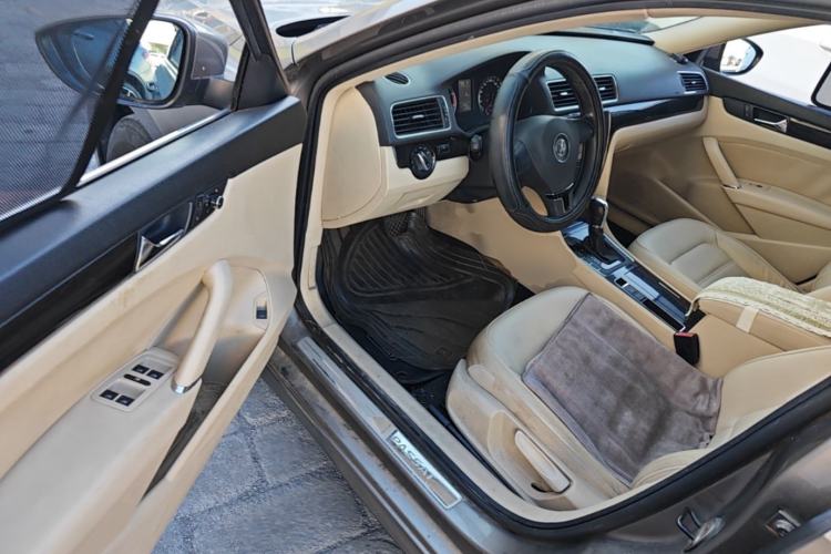 Used Volkswagen Passat 2011 1.8TSI Automatic Prestige Edition Driver Seat