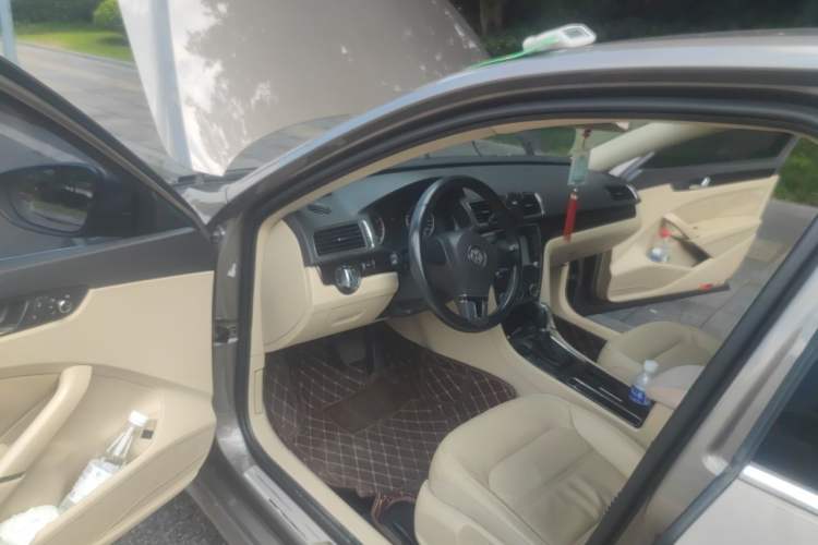 Used Volkswagen Passat 2011 1.8TSI Automatic Prestige Edition Driver Seat
