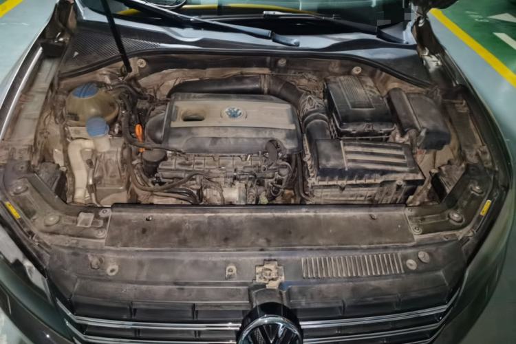 Used Volkswagen Passat 2011 2.0 TSI DSG Ultimate Edition Engine Bay
