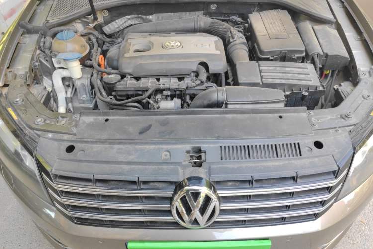 Used Volkswagen Passat 2011 2.0 TSI DSG Ultimate Edition Engine Bay