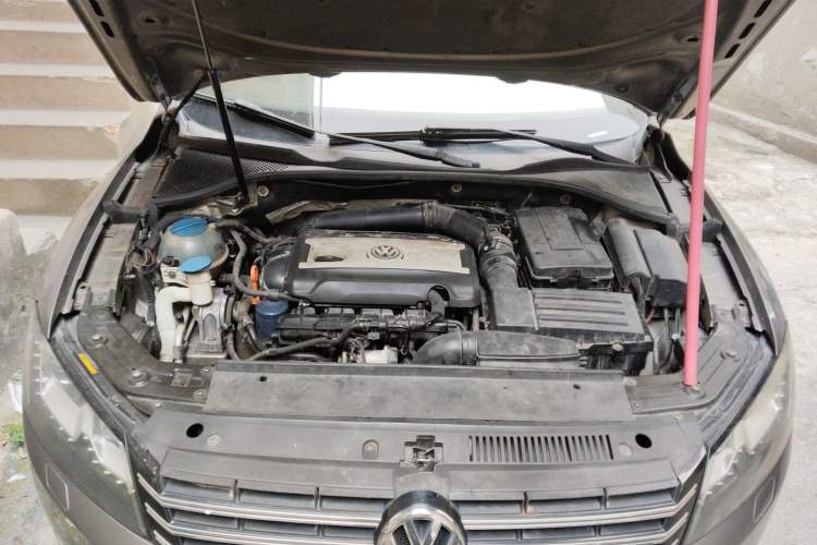 Used Volkswagen Passat 2011 2.0 TSI DSG Ultimate Edition Engine Bay