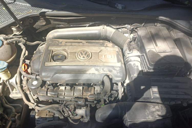 Used Volkswagen Passat 2011 1.8 TSI DSG Prestige Edition Engine Bay