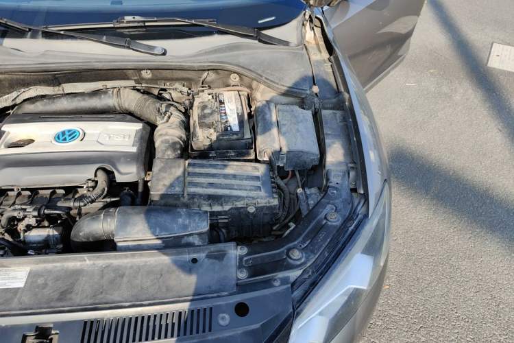 Used Volkswagen Passat 2011 1.8 TSI DSG Prestige Edition Engine Bay Left