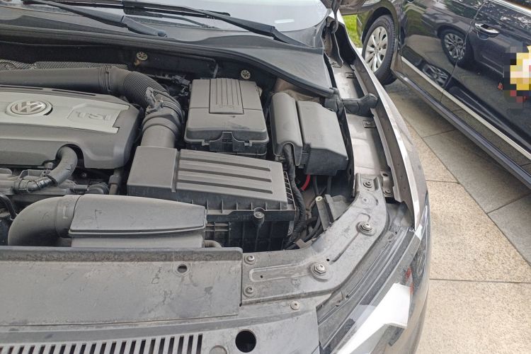 Used Volkswagen Passat 2011 1.8TSI Automatic Prestige Edition Engine Bay Left