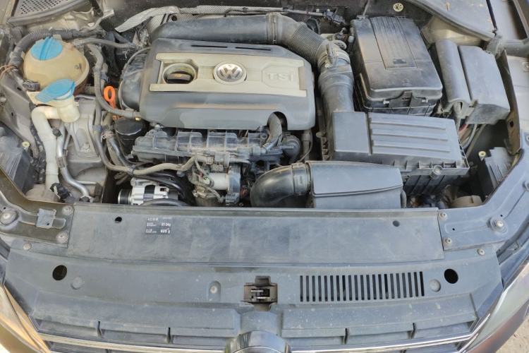 Used Volkswagen Passat 2011 1.8TSI DSG Prestige Edition Engine Bay