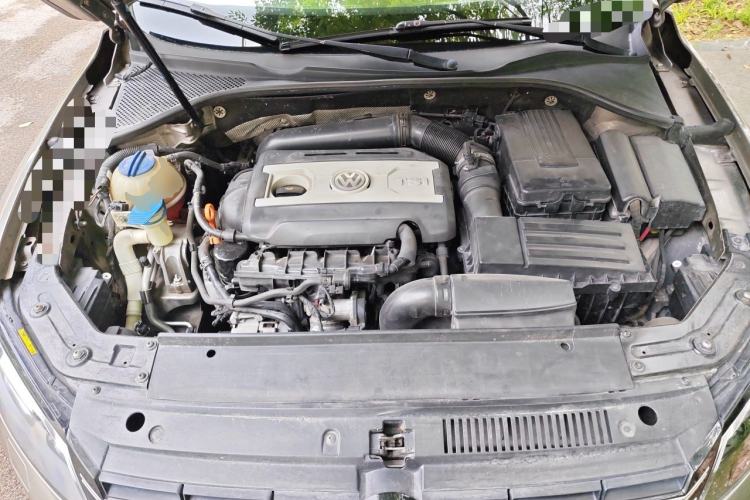 Used Volkswagen Passat 2011 1.8TSI DSG Prestige Edition Engine Bay