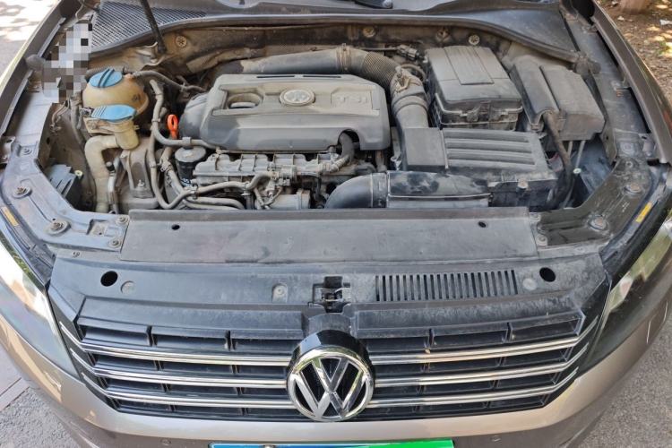 Used Volkswagen Passat 2011 1.8TSI DSG Prestige Edition Engine Bay