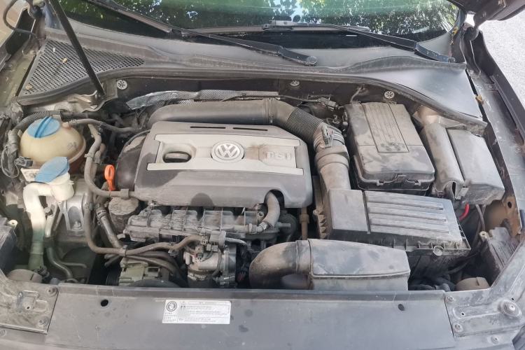 Used Volkswagen Passat 2011 1.8TSI DSG Prestige Edition Engine Bay